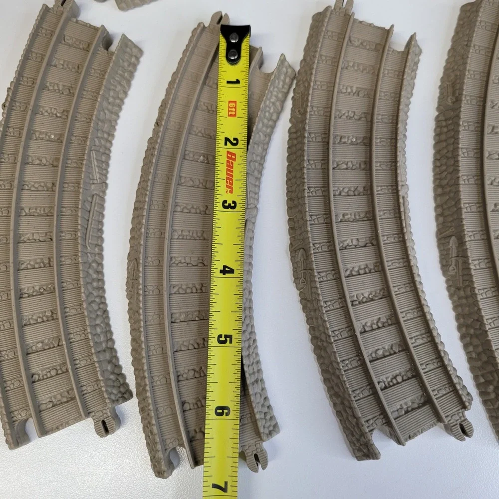 Thomas and Friends Wooden Railway Curved Track Pieces‎ 2011 Mattel 5 pcs